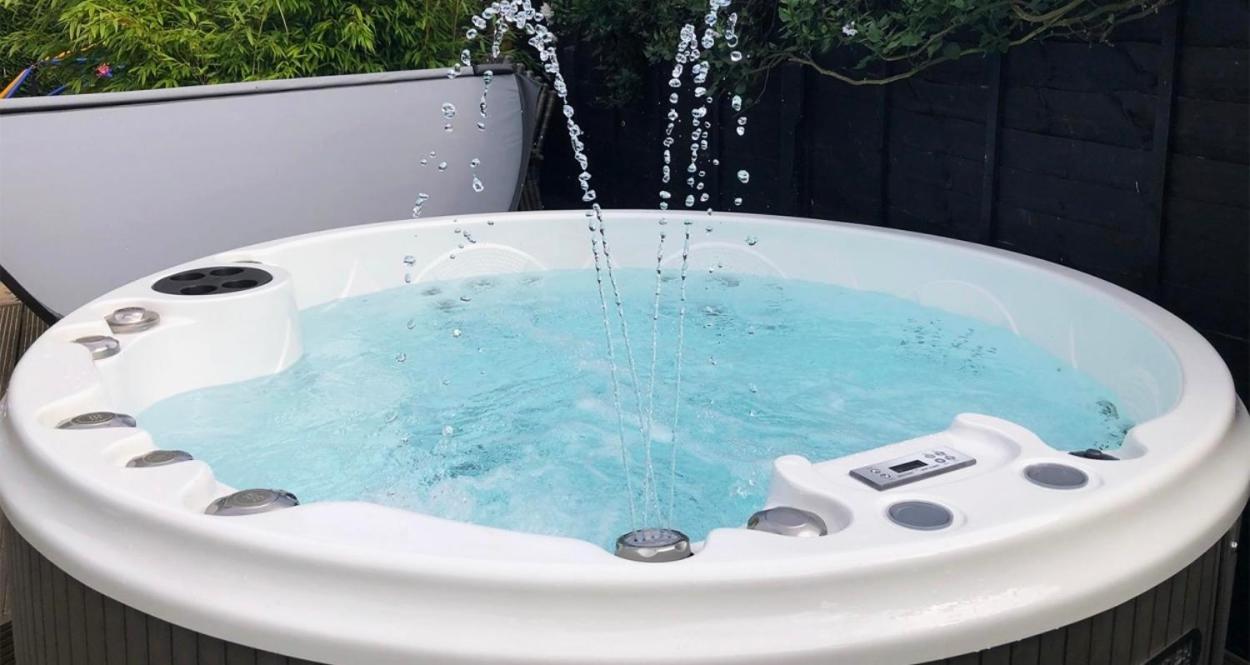 Marine Cottage - With Private Hot Tub Newbiggin-by-the-Sea Luaran gambar